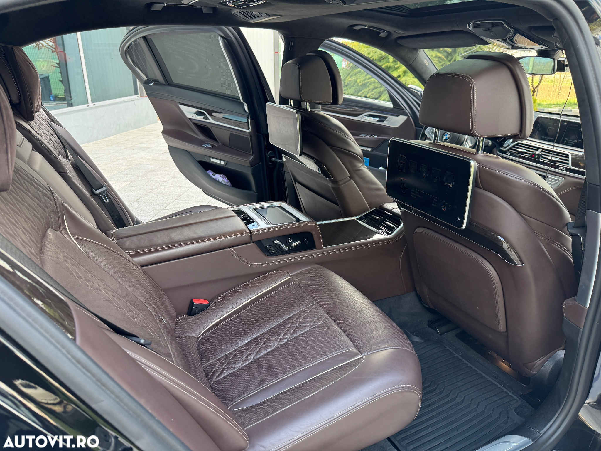 BMW Seria 7 750Ld xDrive - 31