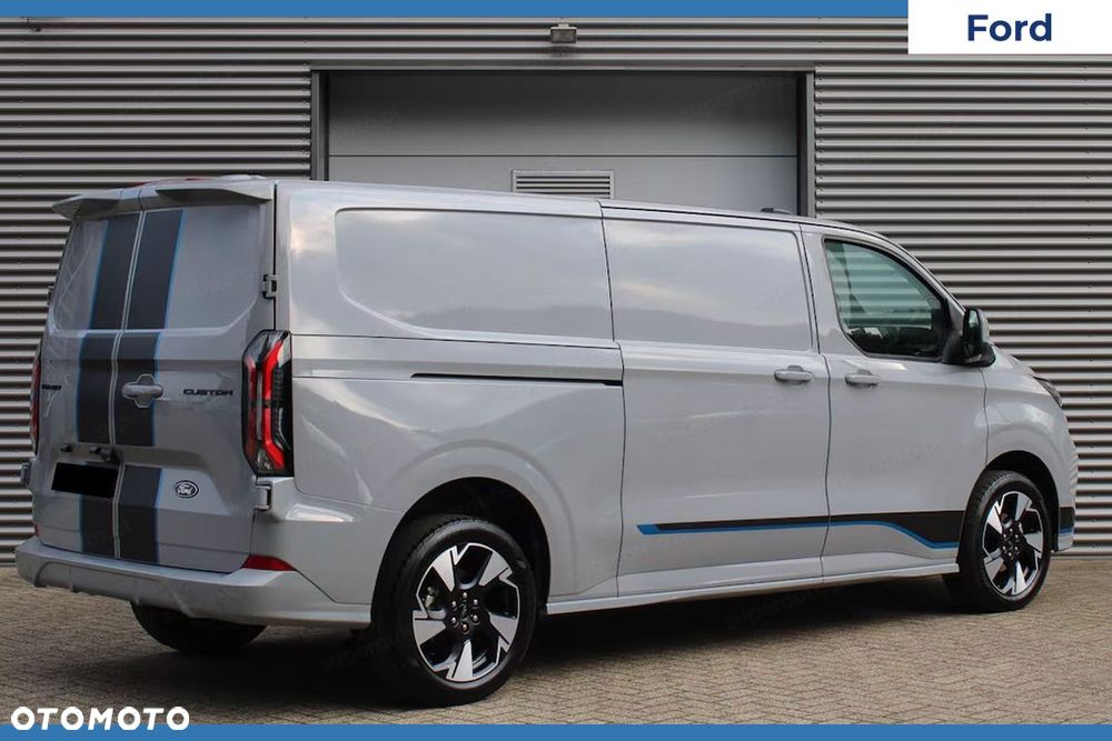 Ford Transit Custom 320 L2H1 Sport A8 2.0 170KM - 5