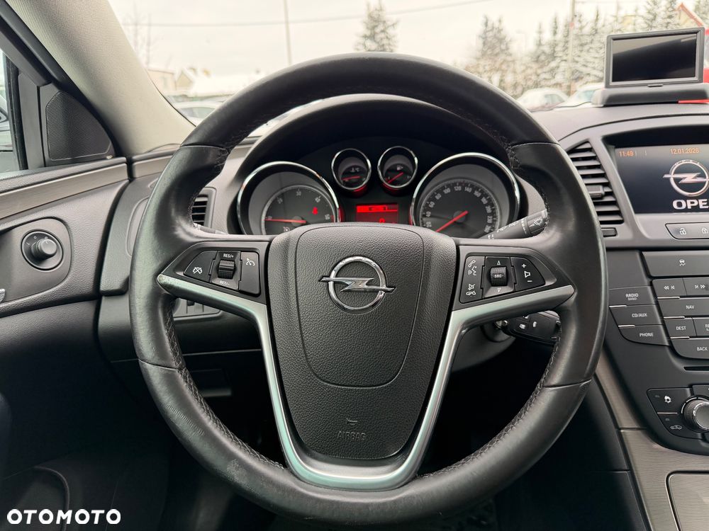 Opel Insignia - 10