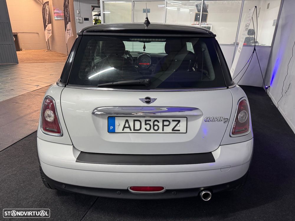 MINI 3 Portas Cooper D - 7