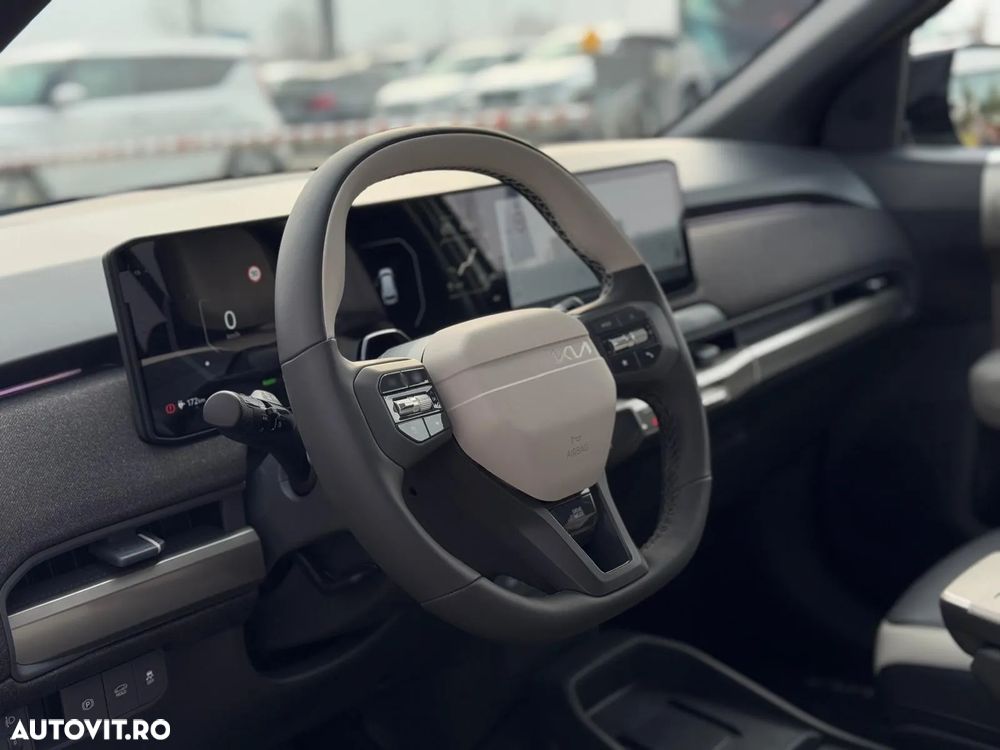 Kia EV3 81.4 kWh 4x2 AT GT Line - 16