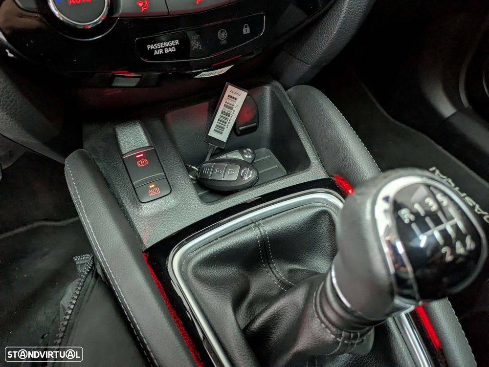 Nissan Qashqai 1.5 dCi N-Connecta - 15
