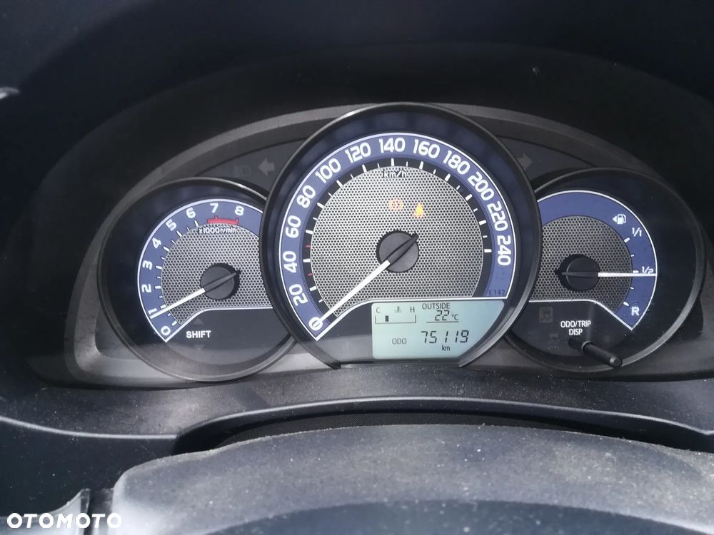 Toyota Corolla 1.6 Active EU6 - 11