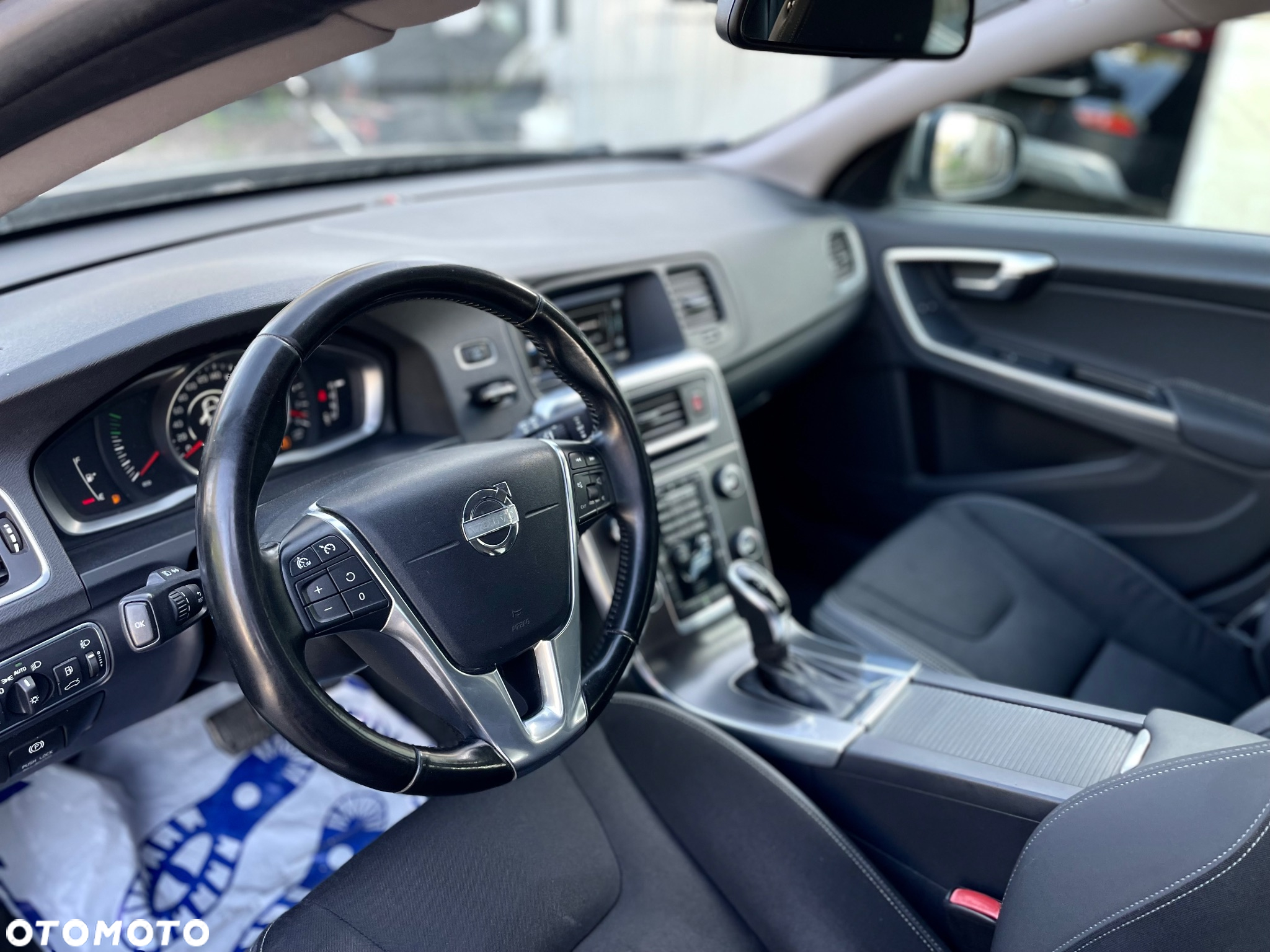Volvo V60 D3 Geartronic Momentum - 9