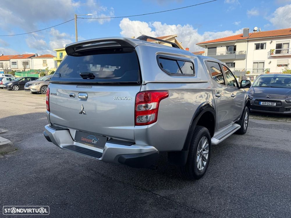Mitsubishi L200 2.4 DI-D CD Sportbox Strakar 4WD - 4