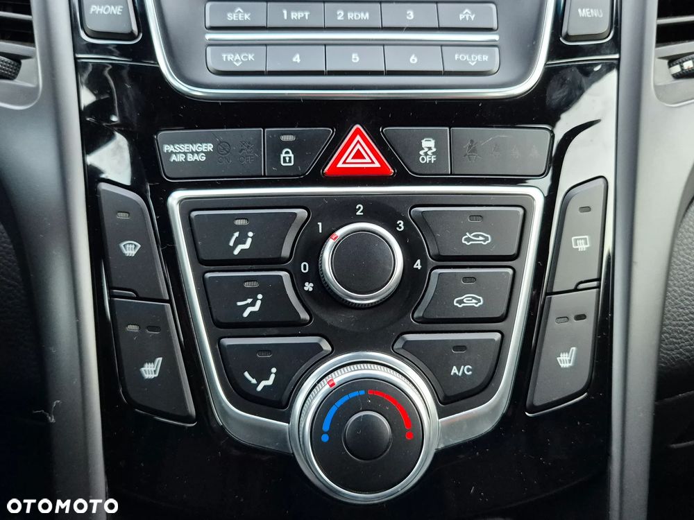 Hyundai i30 1.6 GDI Premium - 18
