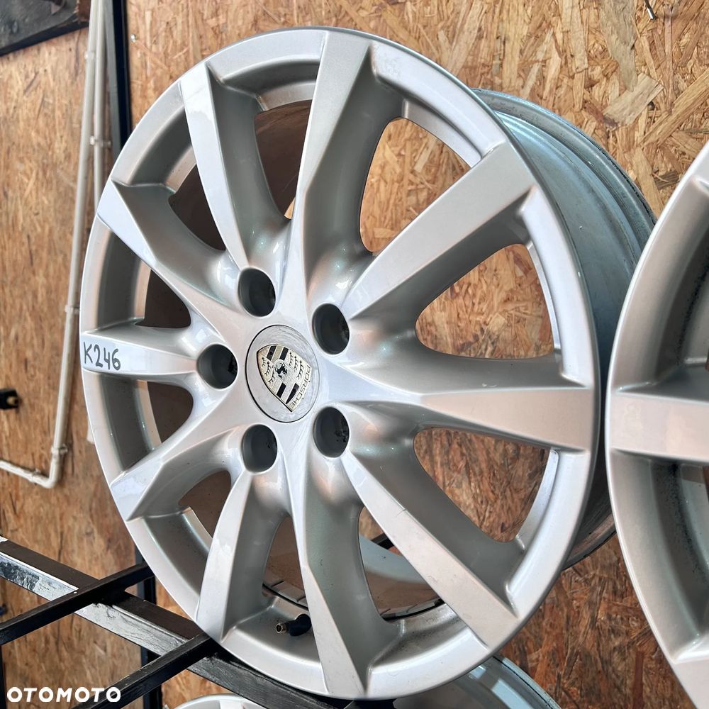 4 FELGI ALU. PORSCHE CAYENNE 18'' 8J  ET53 - 4