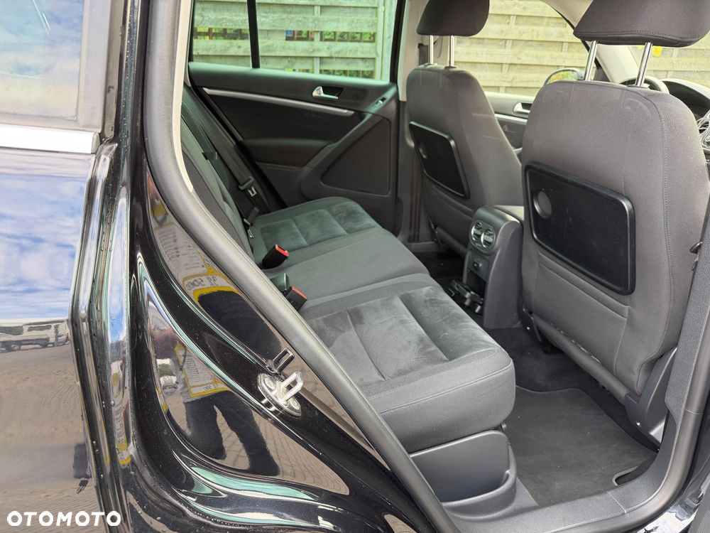 Volkswagen Tiguan - 11