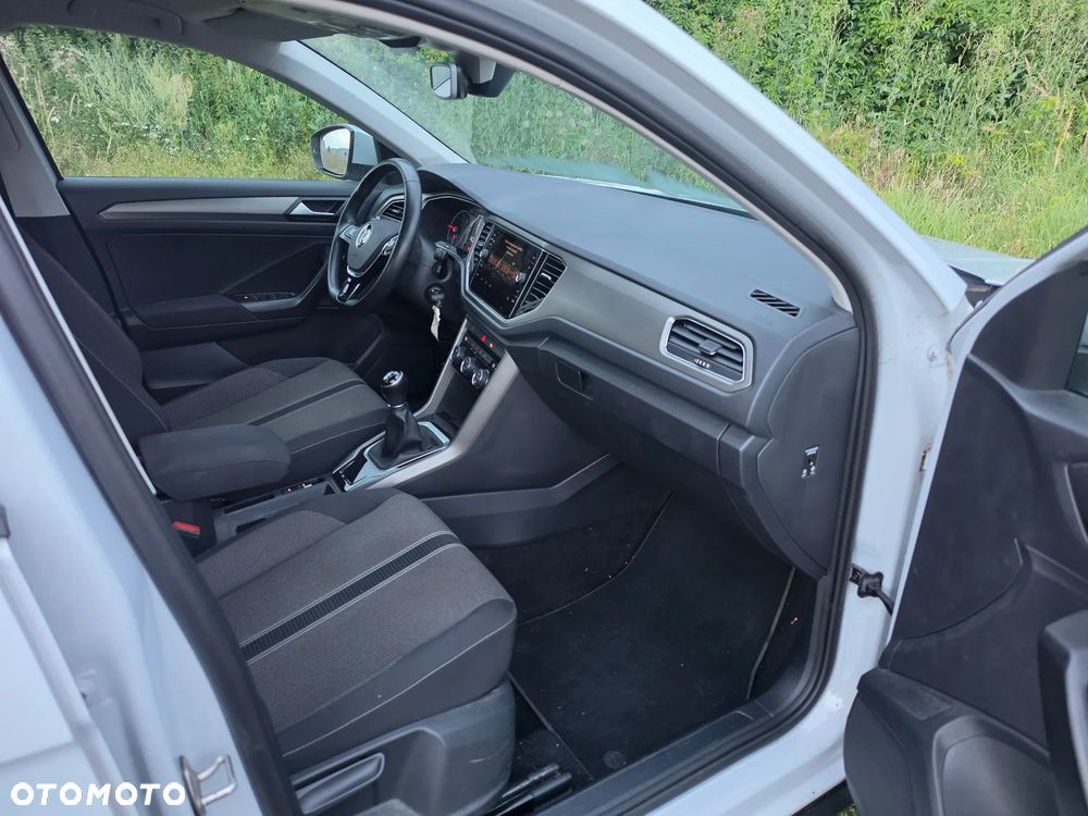 Volkswagen T-Roc - 5