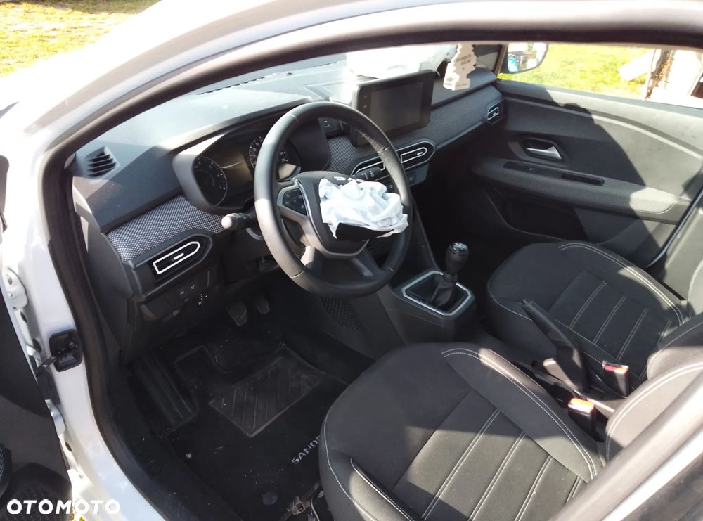 Dacia Sandero - 6