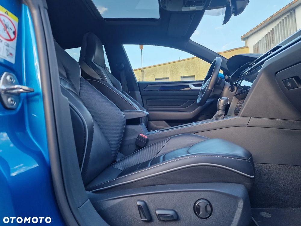 Volkswagen Arteon 2.0 TDI R-Line DSG - 33