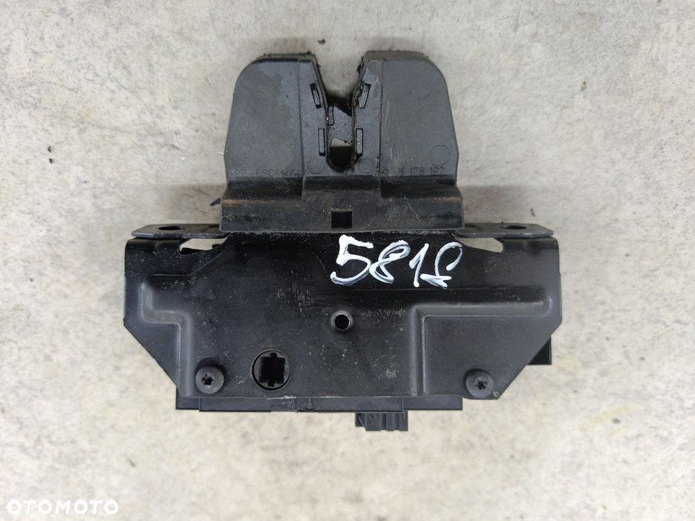 ZAMEK KLAPY OPEL VECTRA C FL 495072894 - 2