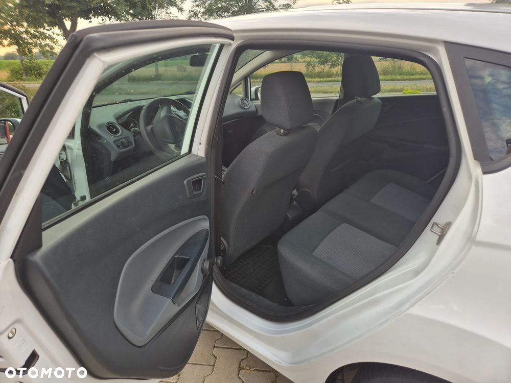 Ford Fiesta 1.25 Ambiente - 12
