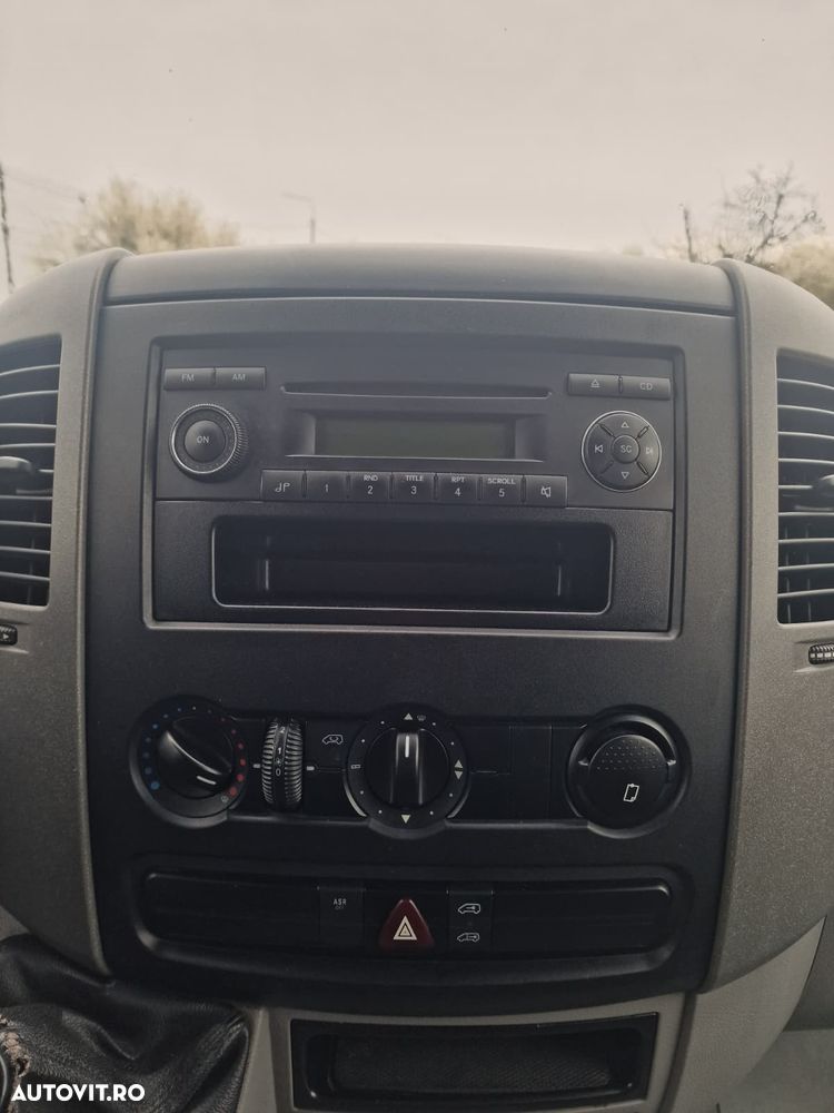 Mercedes-Benz SPRINTER 906 - 6