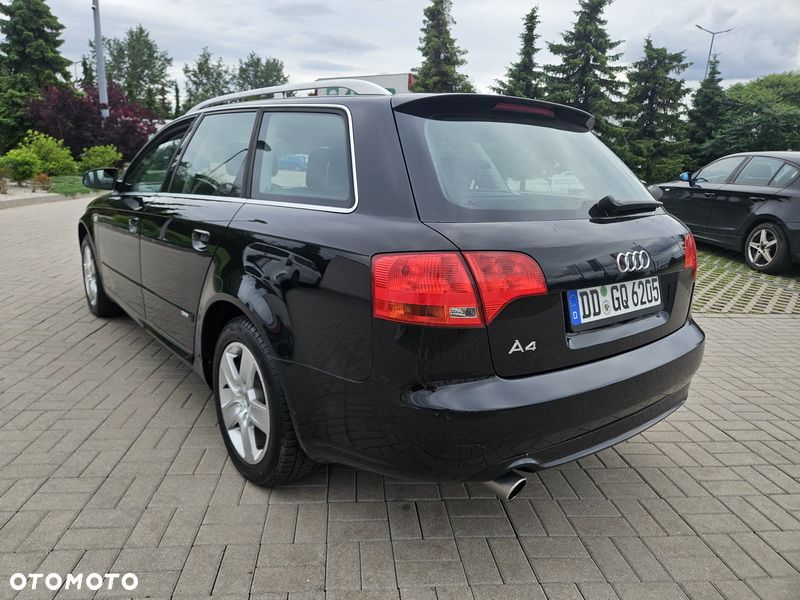 Audi A4 Avant - 13