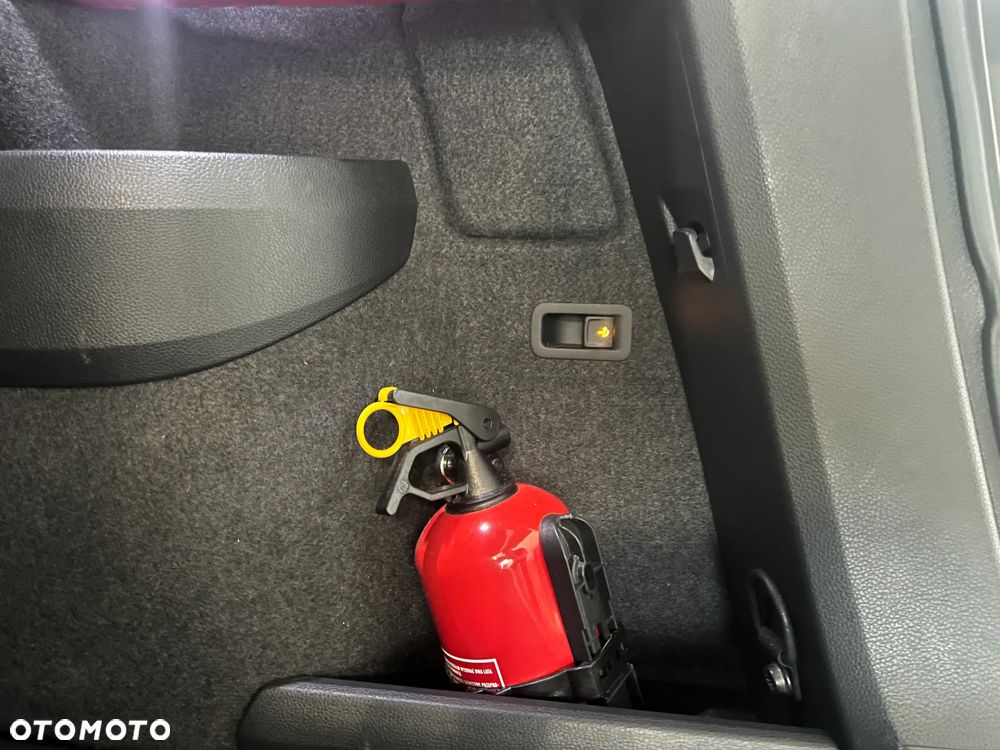 Skoda Karoq 1.5 TSI ACT GPF 4x2 Style DSG - 26