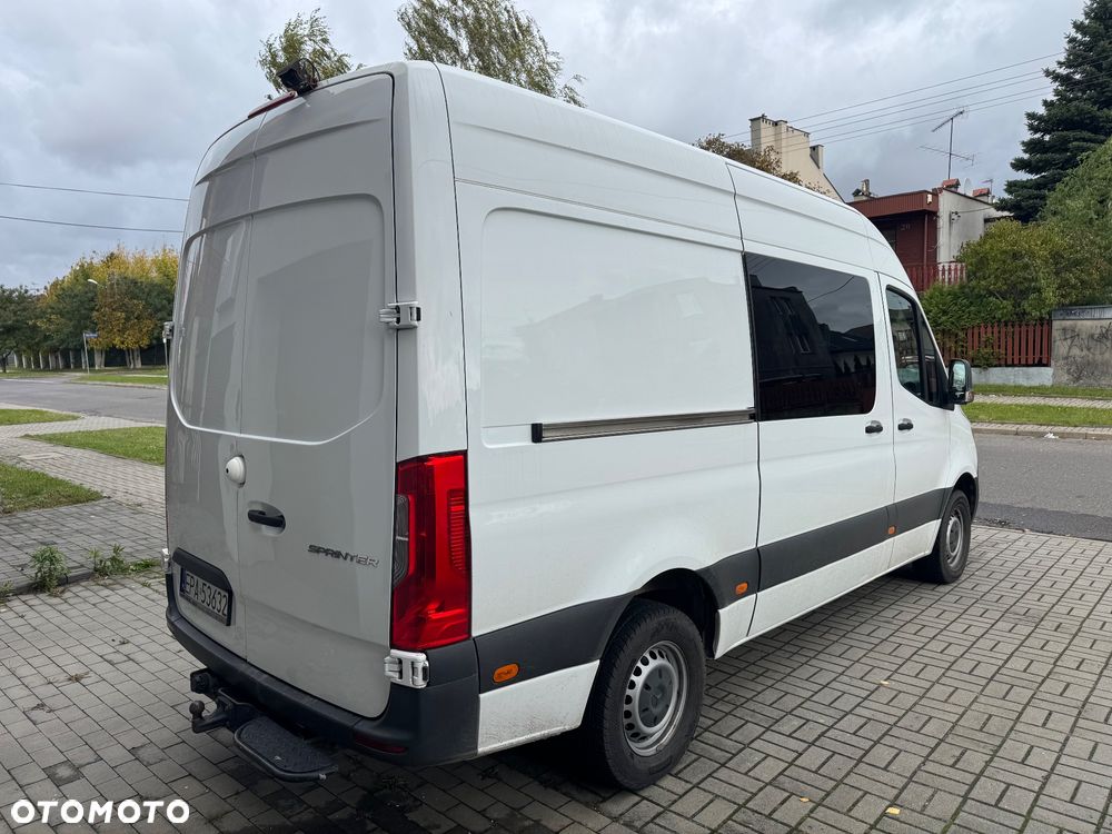 Mercedes-Benz Sprinter 319 - 4