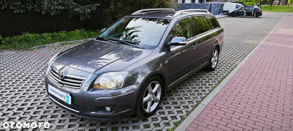 Toyota Avensis 2.2 D-4D Sol Plus - 4