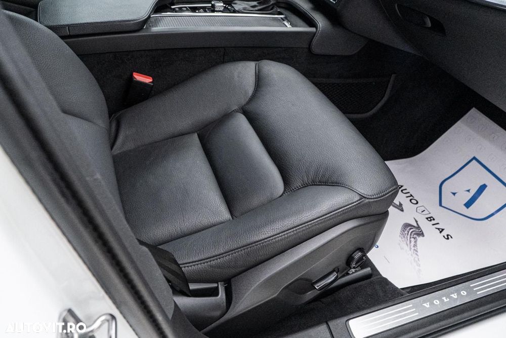 Volvo S90 D4 Geartronic Momentum Pro - 40