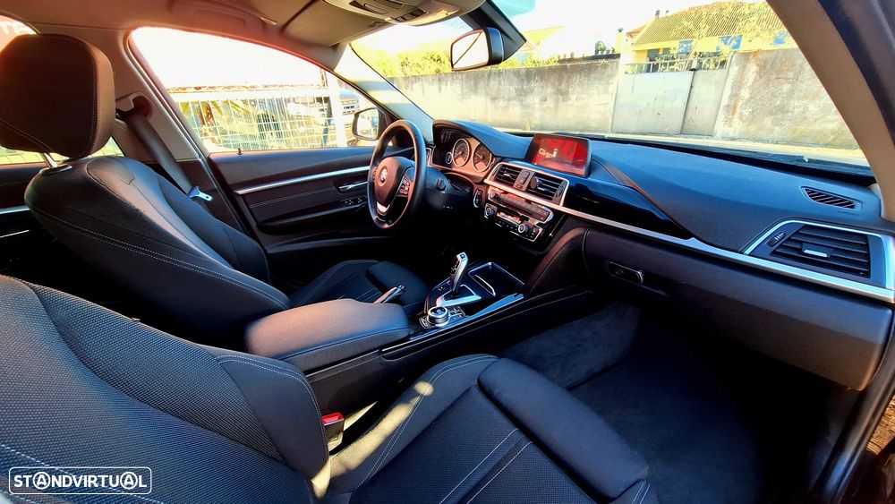 BMW 320 d Aut. Sport Line - 18