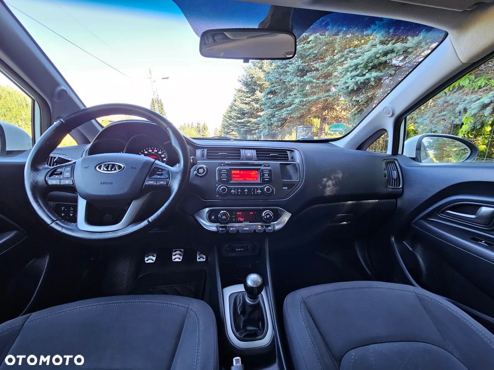 Kia Rio 1.2 Business Line - 21