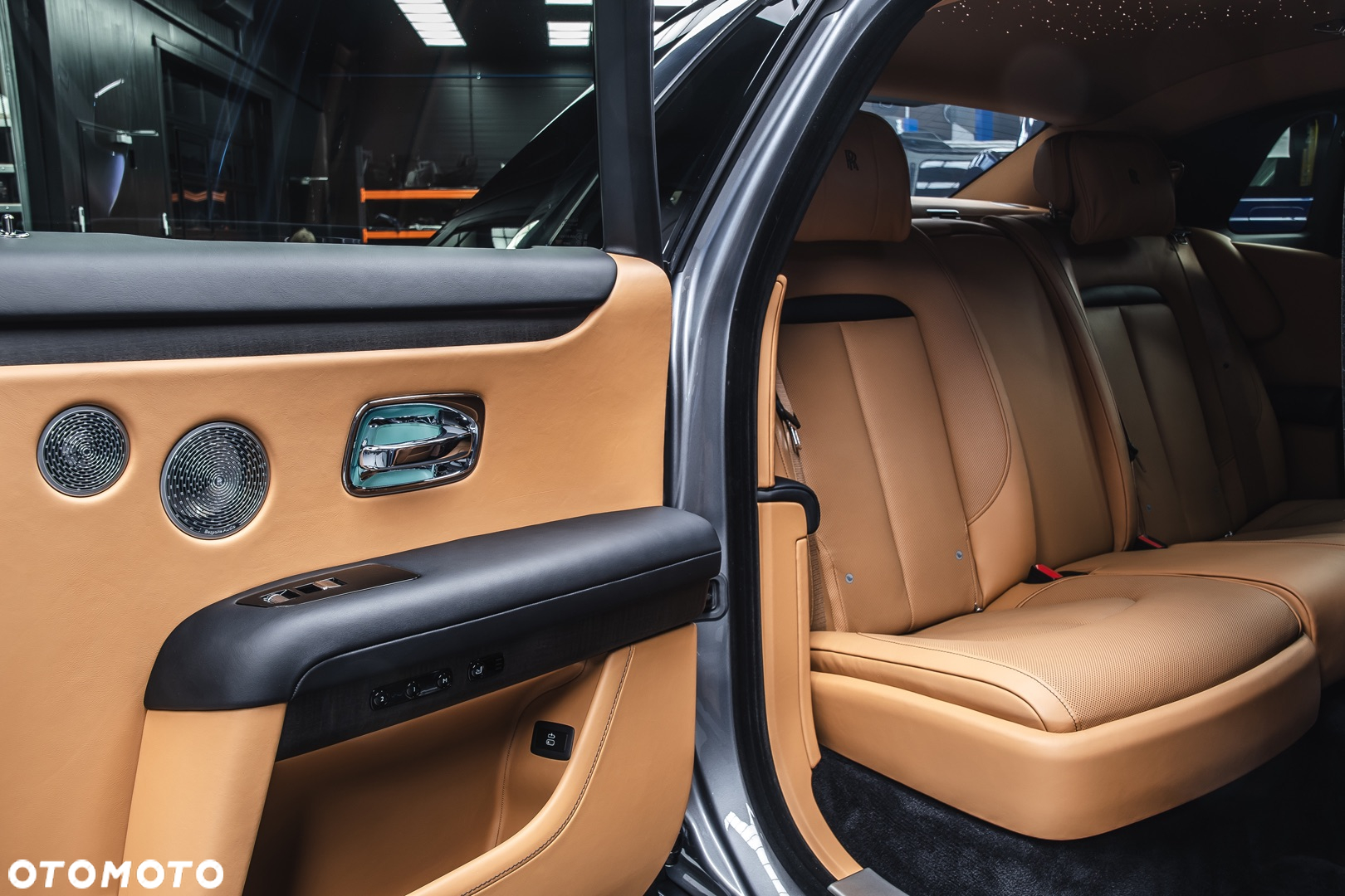 Rolls-Royce Ghost Standard - 23