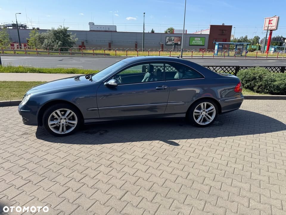 Mercedes-Benz CLK 220 CDI Avantgarde DPF - 6