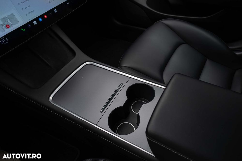 Tesla Model 3 RWD - 15