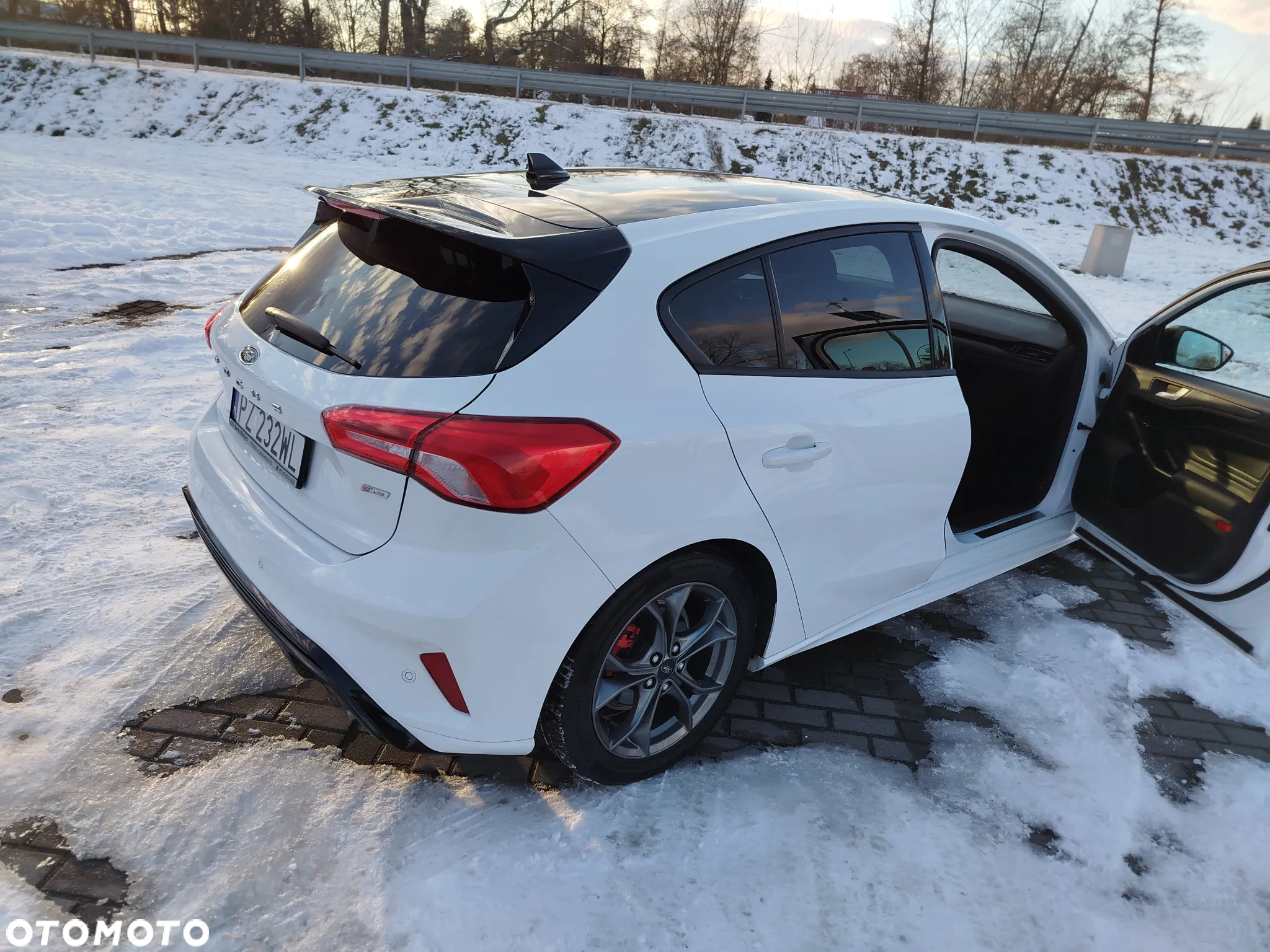 Ford Focus 1.0 EcoBoost ST-Line - 15