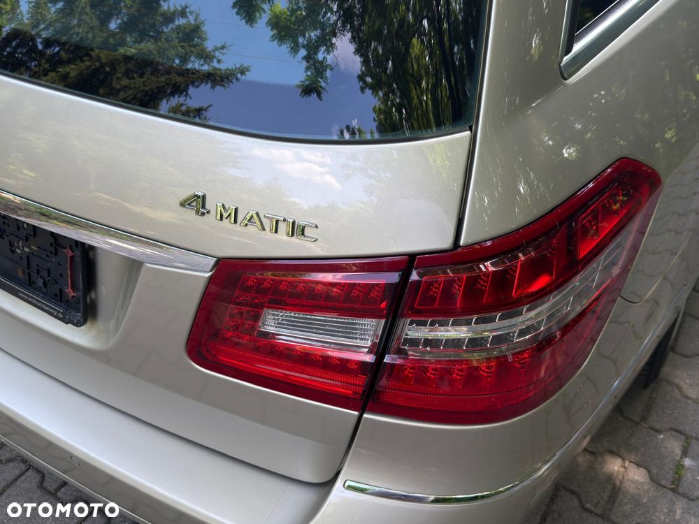 Mercedes-Benz Klasa E 350 CDI DPF 4Matic BlueEFFICIENCY 7G-TRONIC Avantgarde - 26