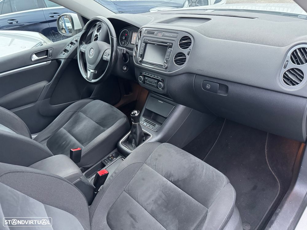 VW Tiguan 2.0 TDi Sport BlueMotion - 30