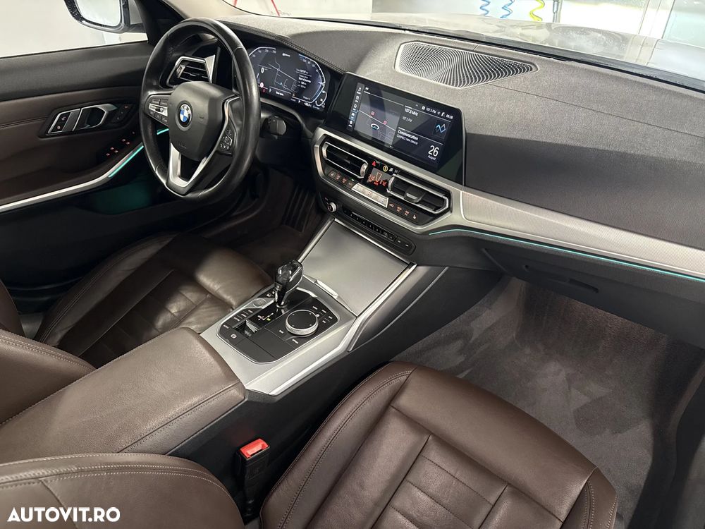 BMW Seria 3 330i Aut. Edition Luxury Line Purity - 28