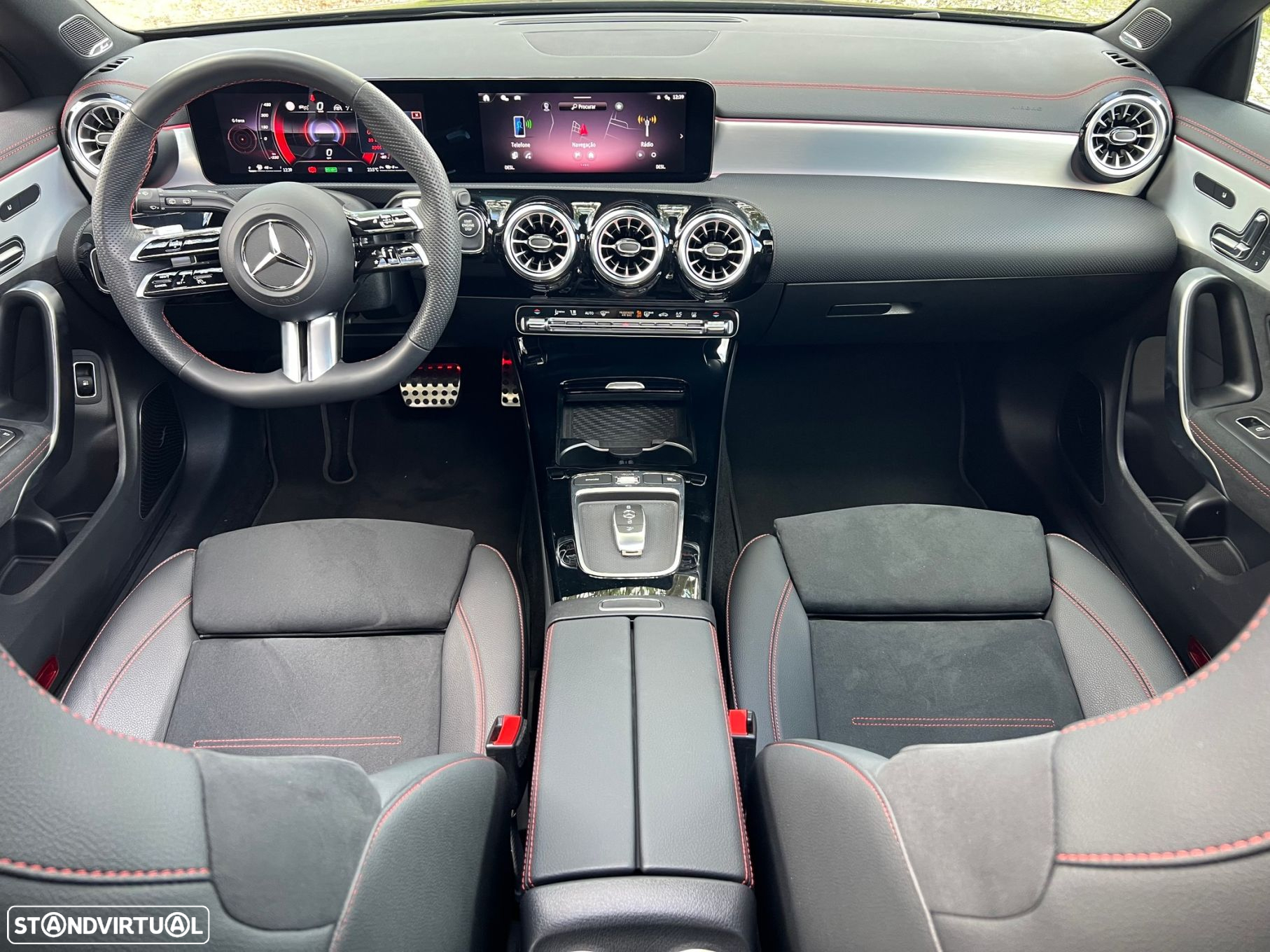 Mercedes-Benz CLA 250 e Shooting Brake AMG Line - 24