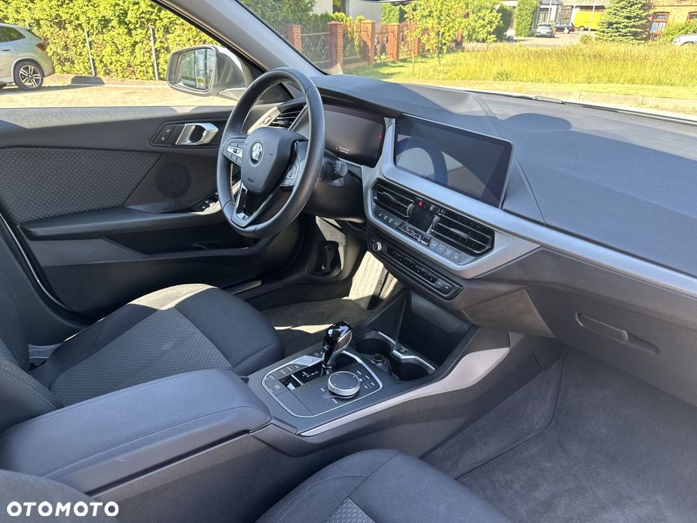 BMW Seria 1 118i Advantage - 26