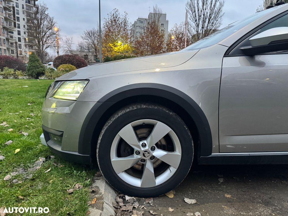 Skoda Octavia Combi Diesel 2.0 TDI 4X4 DSG Scout - 7