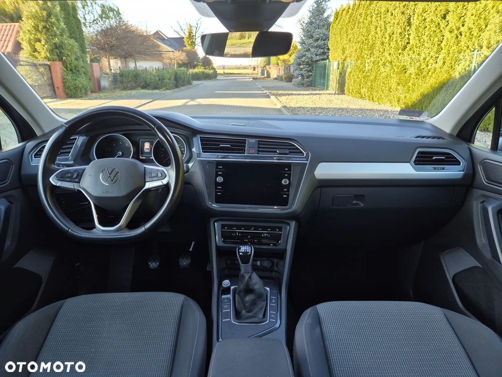 Volkswagen Tiguan - 17