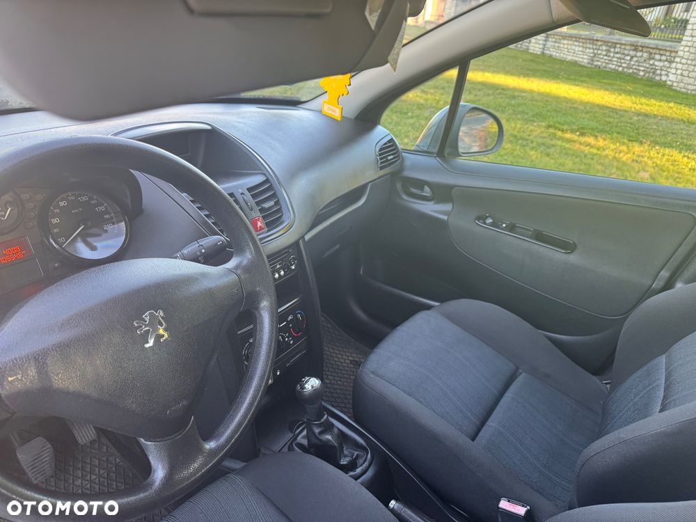 Peugeot 207 - 20