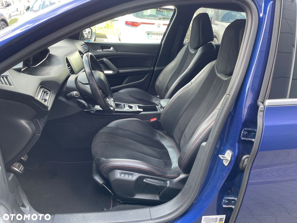 Peugeot 308 1.6 e-THP GT S&S - 11