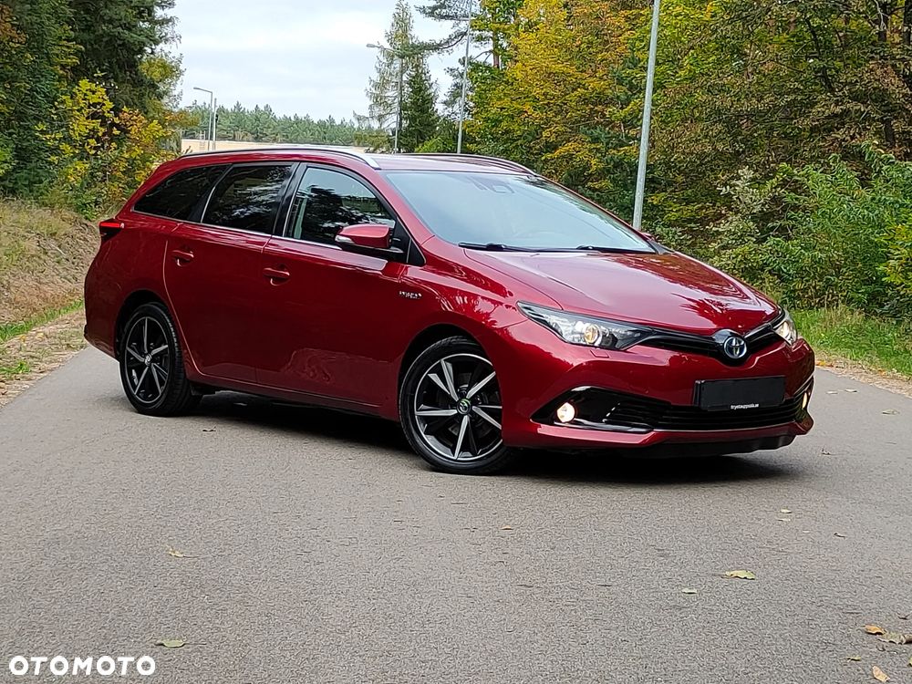 Toyota Auris 1.8 VVT-i Hybrid Automatik Touring Sports Design Edition - 2