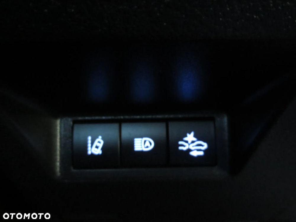 Toyota Yaris - 24