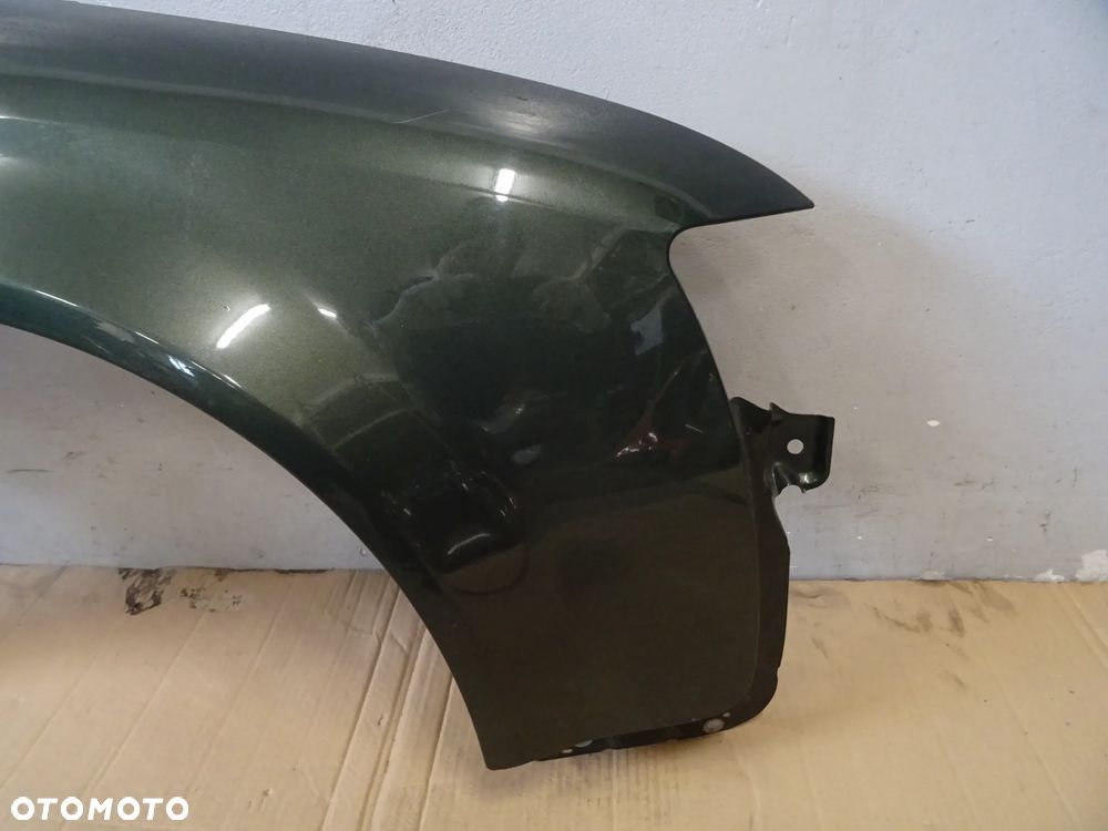 BŁOTNIK PRAWY PRZÓD PRZEDNI AUDI A4 B6 NR3 - 4