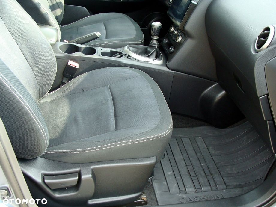 Nissan Qashqai 2.0 Acenta Pack - 12