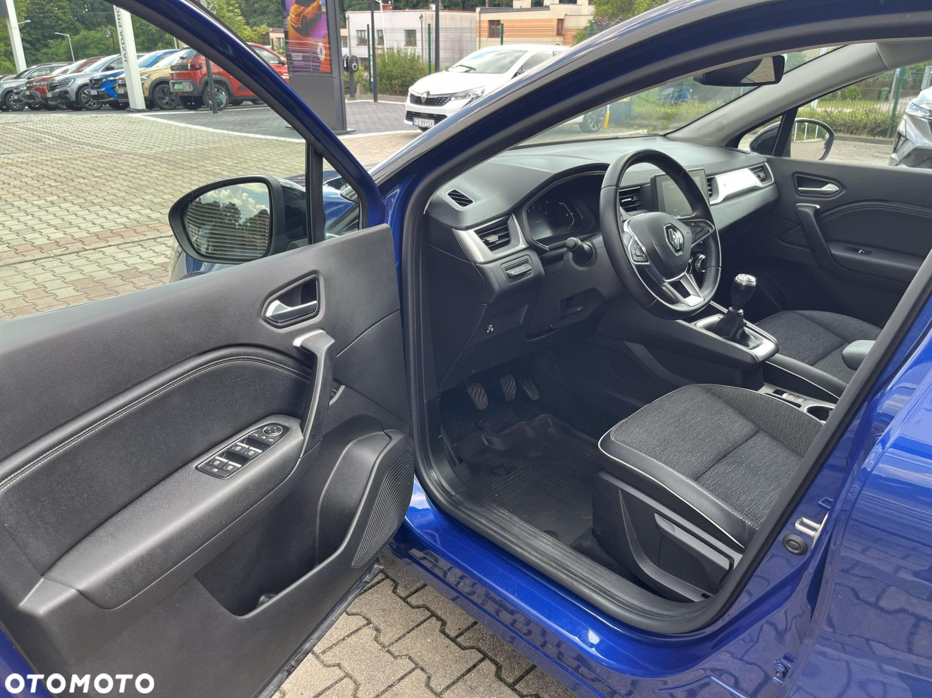 Renault Captur - 10