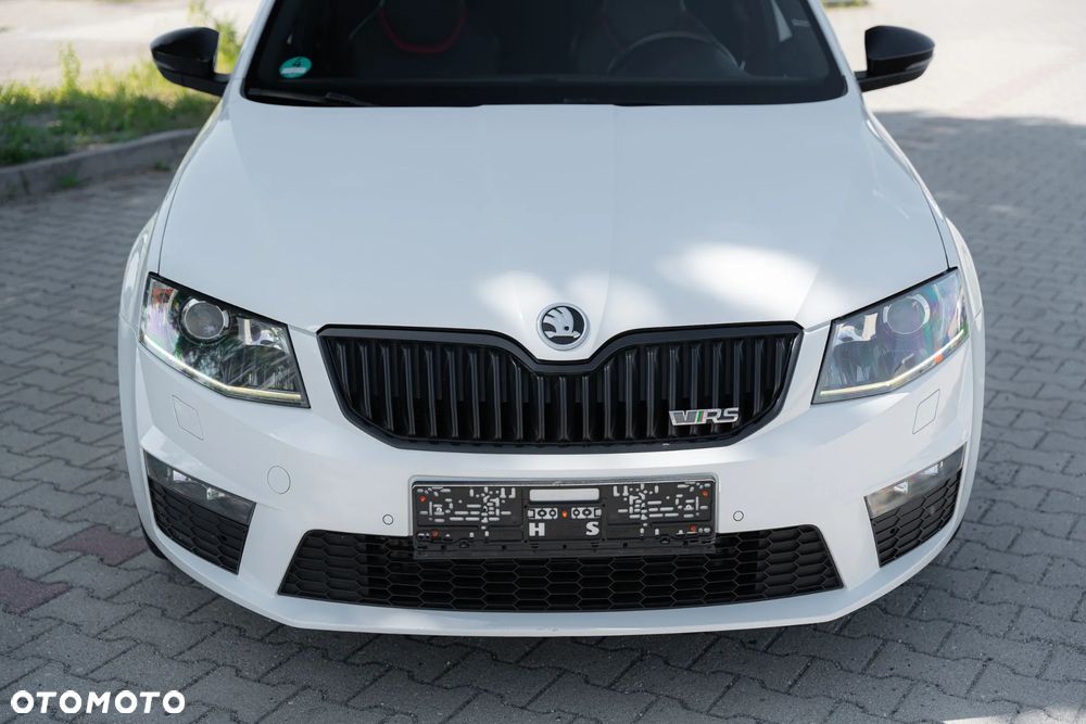 Skoda Octavia 2.0 TDI RS Challenge DSG - 4