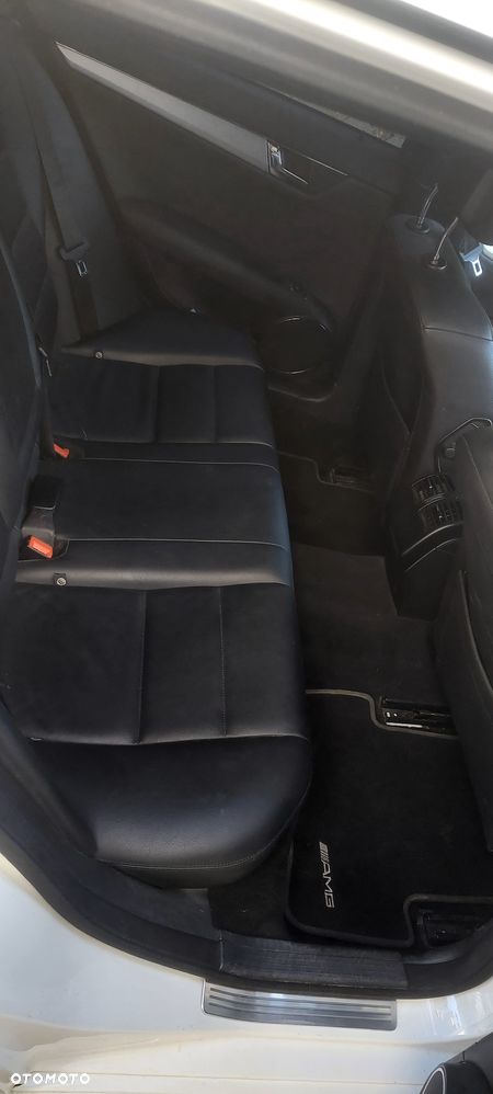 Mercedes-Benz Klasa C 350 Avantgarde - 10
