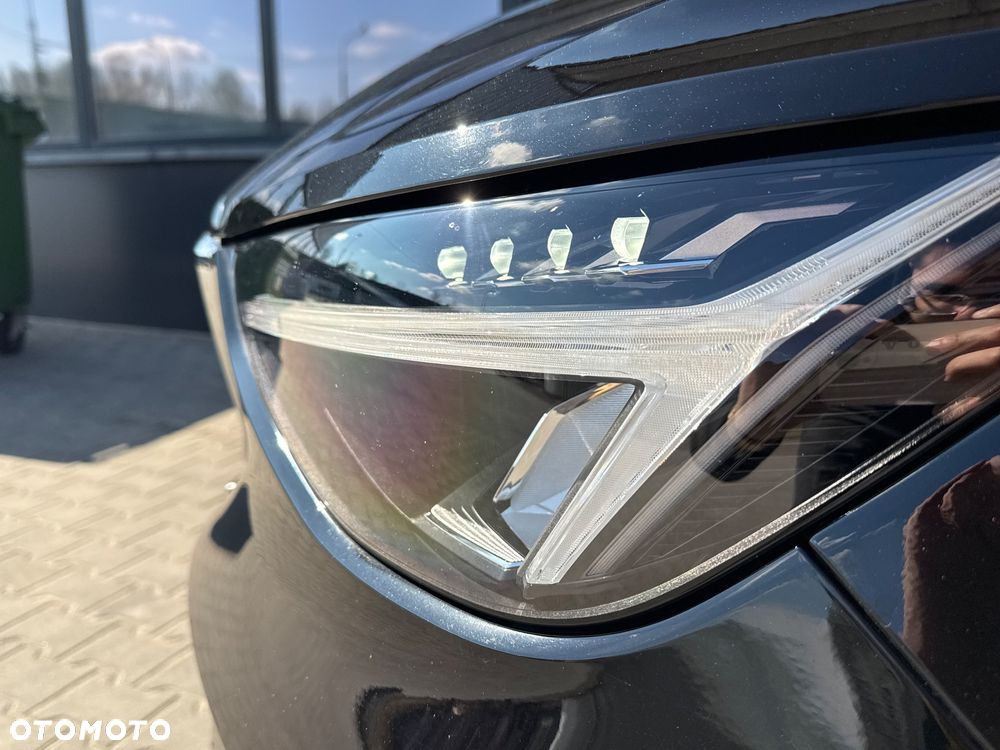 Volvo XC 40 T2 Plus Dark - 19