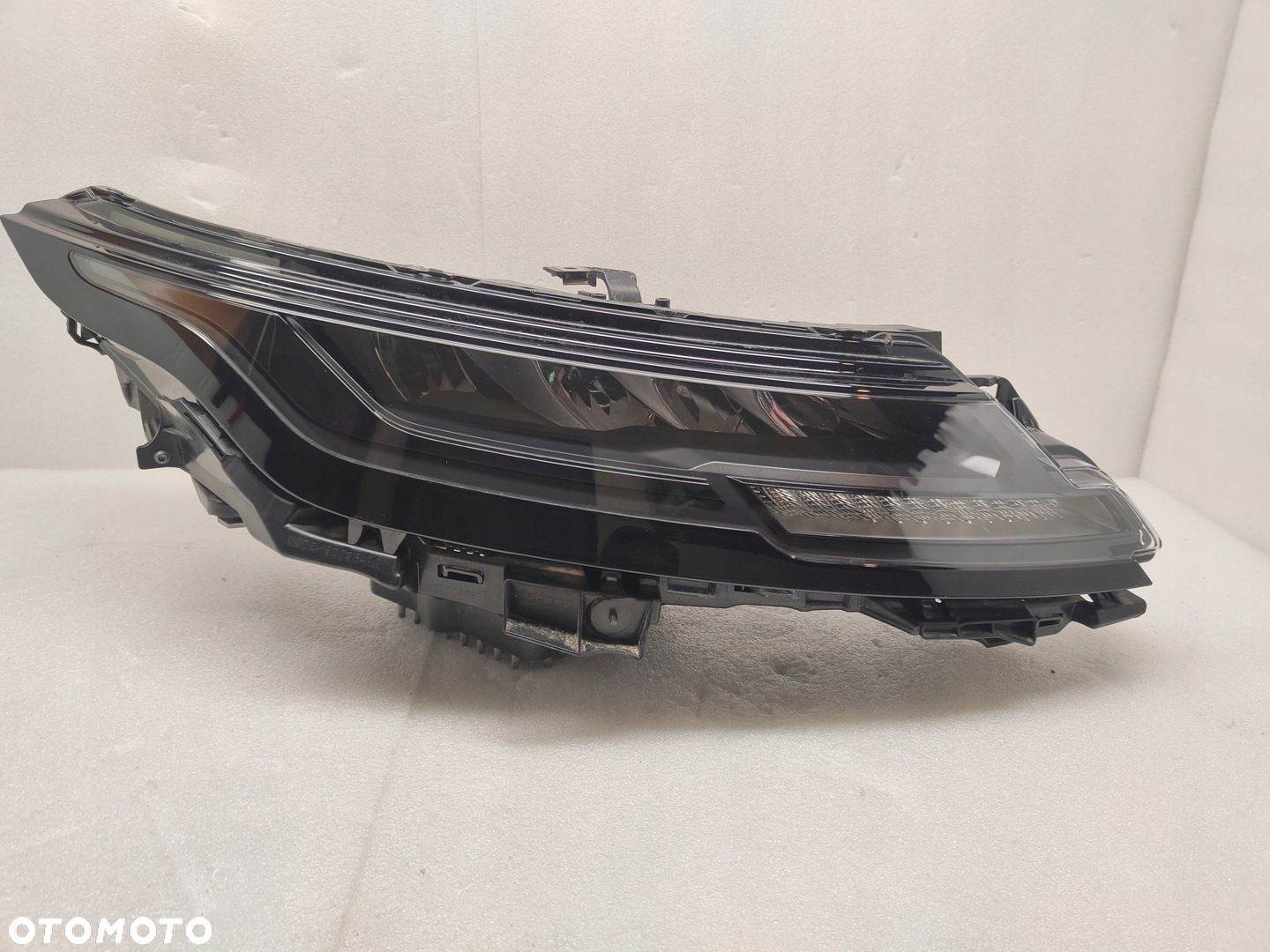 LAND ROVER EVOQUE II FULL LED LAMPA PRAWY PRZÓD R8D2-13W029-BB - 1