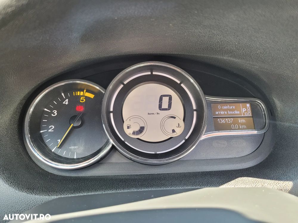 Renault Megane dCi 110 FAP EDC BOSE Edition - 10