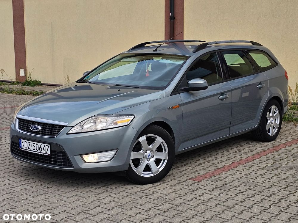 Ford Mondeo 2.0 Ambiente - 12