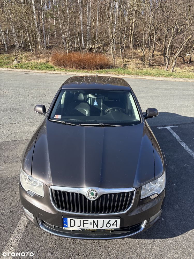Skoda Superb 2.0 TDI Elegance DSG - 3